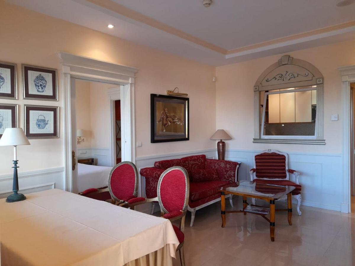 Guadalpin Residences Marbella Esterno foto