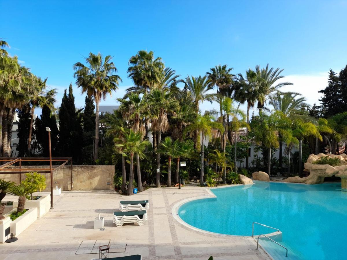 Guadalpin Residences Marbella Esterno foto