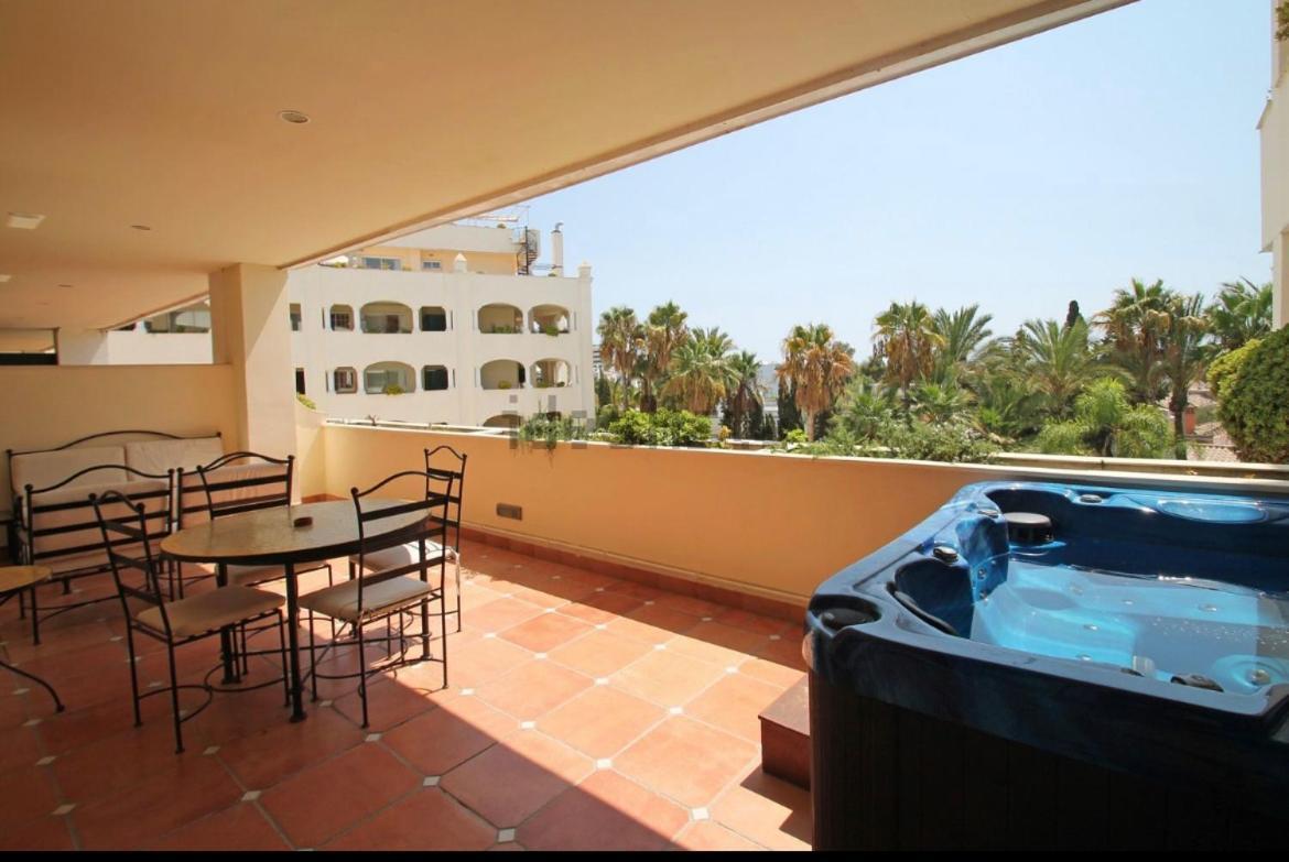 Guadalpin Residences Marbella Esterno foto